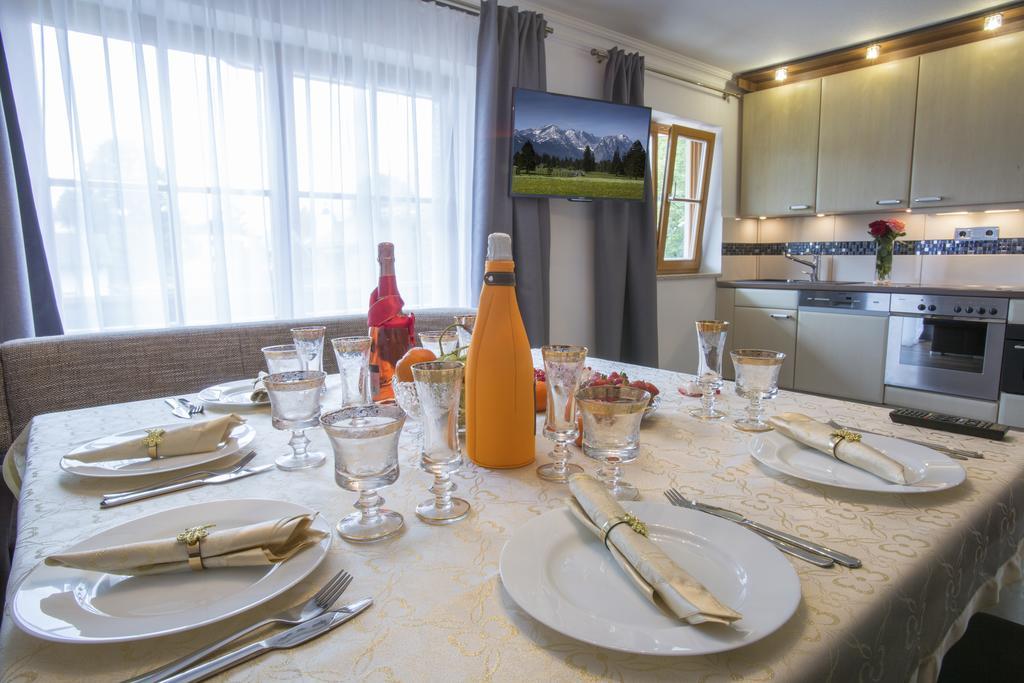 Golden Gapa Central Apartment 4 Гармиш-Партенкирхен Стая снимка