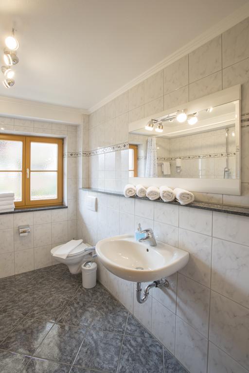 Golden Gapa Central Apartment 4 Гармиш-Партенкирхен Стая снимка